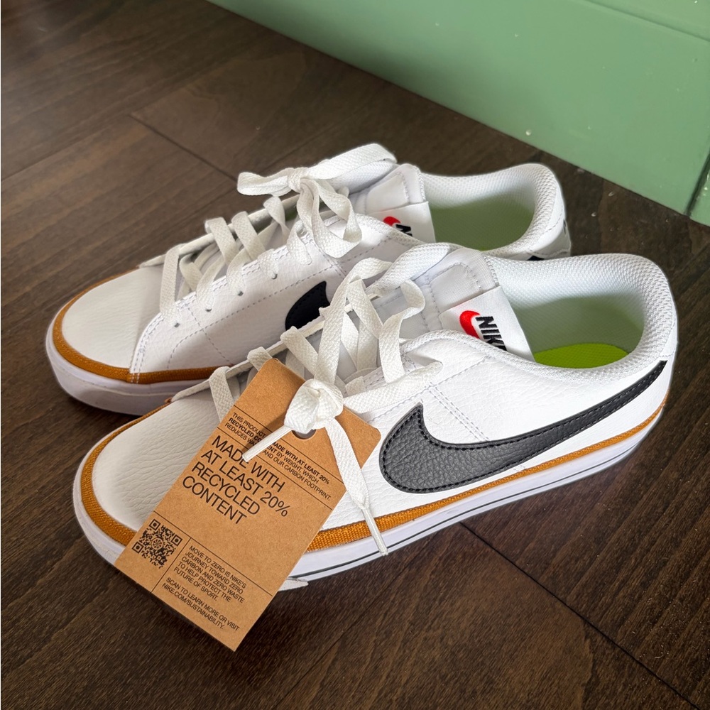 NWT Women’s Nike Court Legacy Next Nature